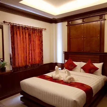 Hotel Lanta White'S House